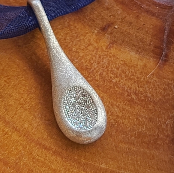 Silvertone Tennis Racket Rhinestone Ribbon Necklace - Picture 8 of 8